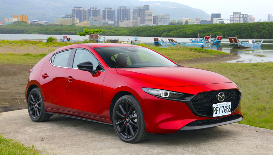 以「焔」為名淬鍊出都會紳士的本格浪漫:MAZDA3 HOMURA